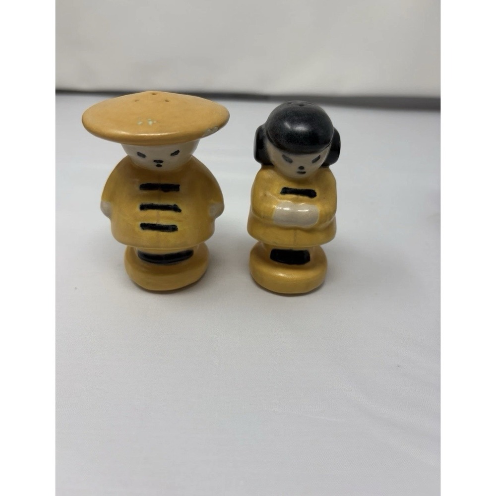 Vintage Asian Couple Salt & Pepper Shakers Ceramic Rubber Stop‎ 1950's MCM